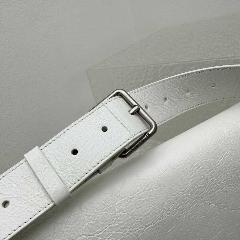 Ba*len*cia*ga women\