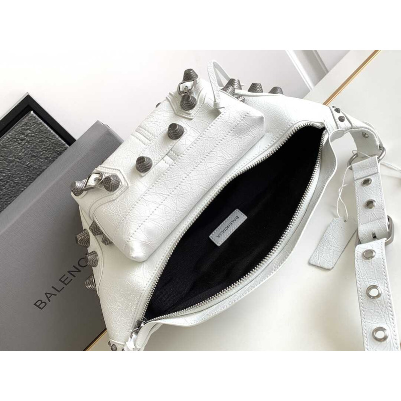 Ba*len*cia*ga le cagole leather belt bag white