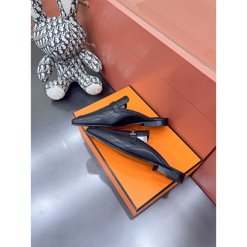 H**mes groupie mules black