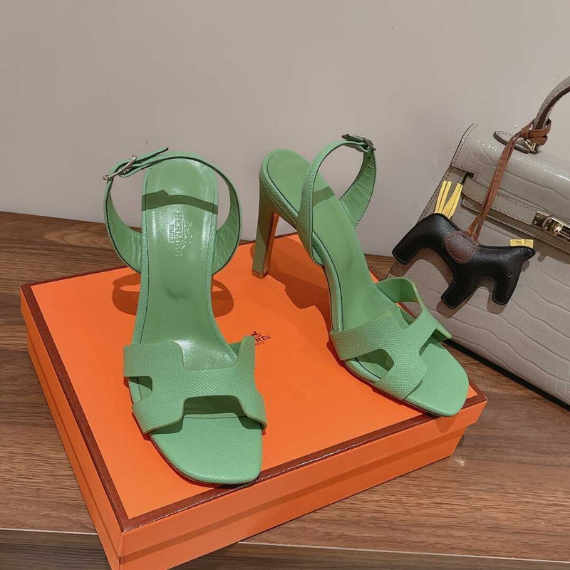 H**mes ella 105 calfskin heeled sandals green