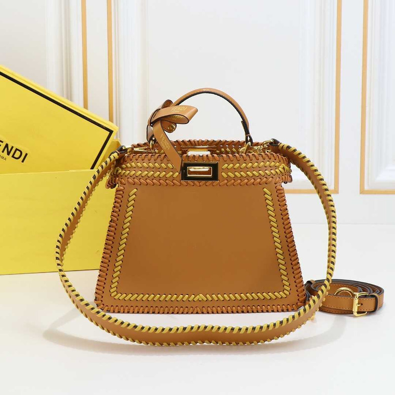 F**di peekaboo iseeu small bag leather brown