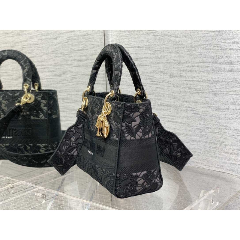 D*or medium lady d-lite bag embroidery black