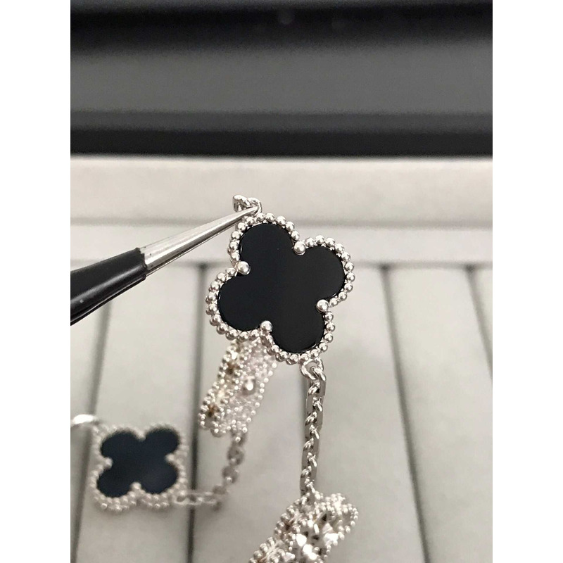 van cleef & arpels vintage alhambra Di*m*nd onyx bracelet