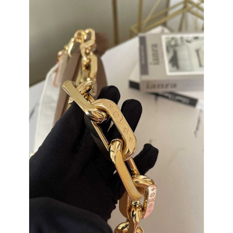 l**is V*t*n coussin gold hardware mm brown