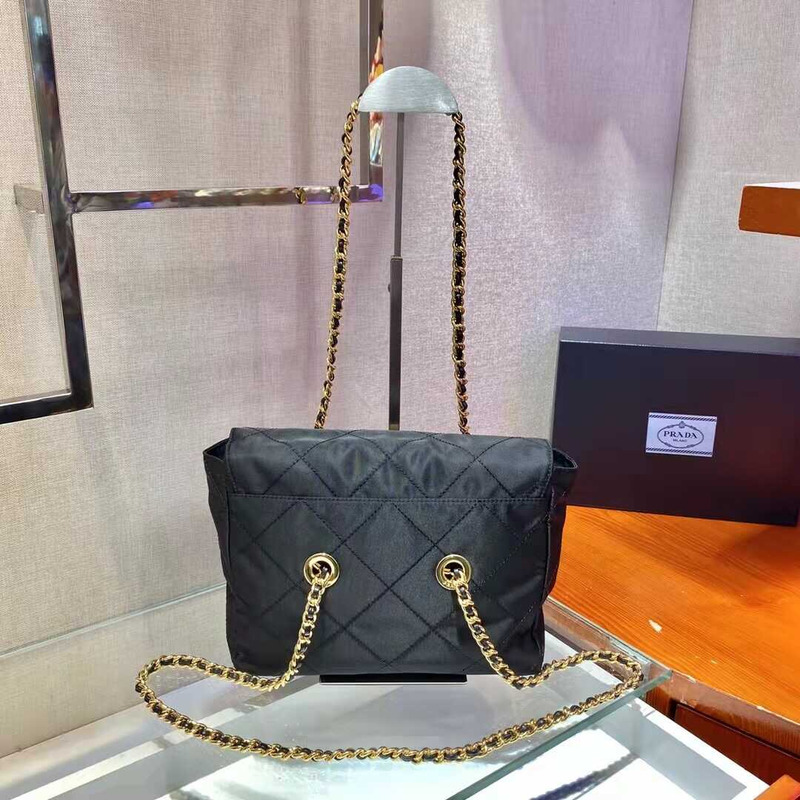 pra*a vintage chain Di*m*nd hobo bag black