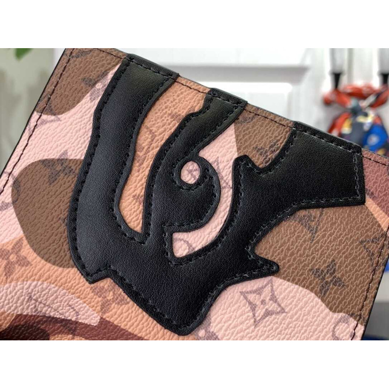 l**is V*t*n multiple wallet pink