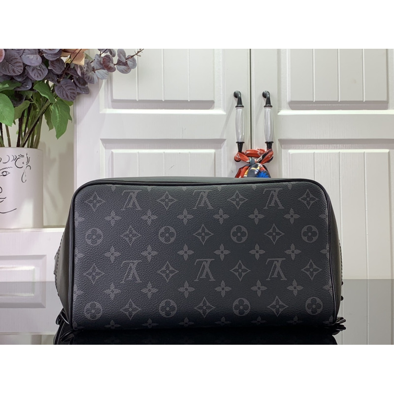 l**is V*t*n explorer backpack monogram eclipse black/gray