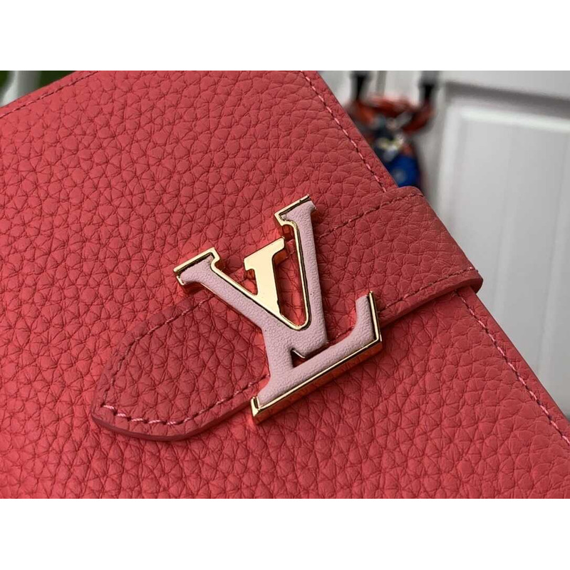 l**is V*t*n lv vertical compact wallet red