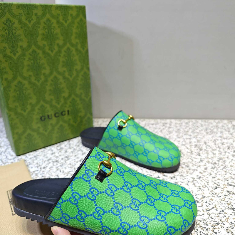 g*u*i gg S*p*e horesbit slippers green