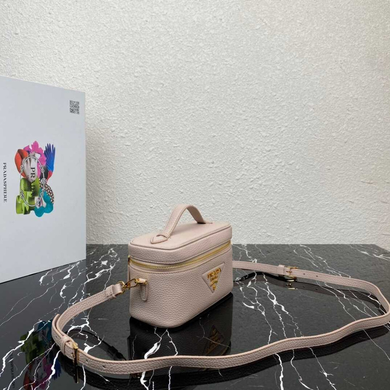 Pra*a re-edition 2005 shoulder bag nylon mint pink