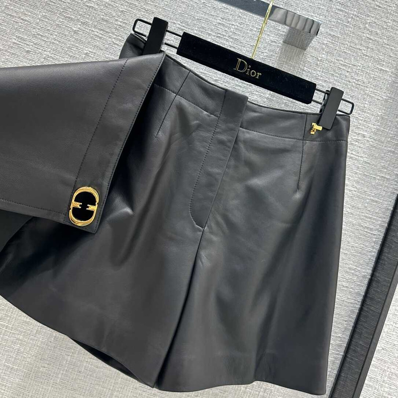 D*or skort with cd buckle leather black
