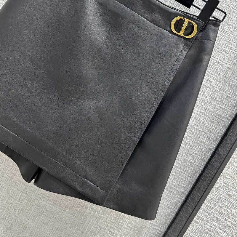 D*or skort with cd buckle leather black