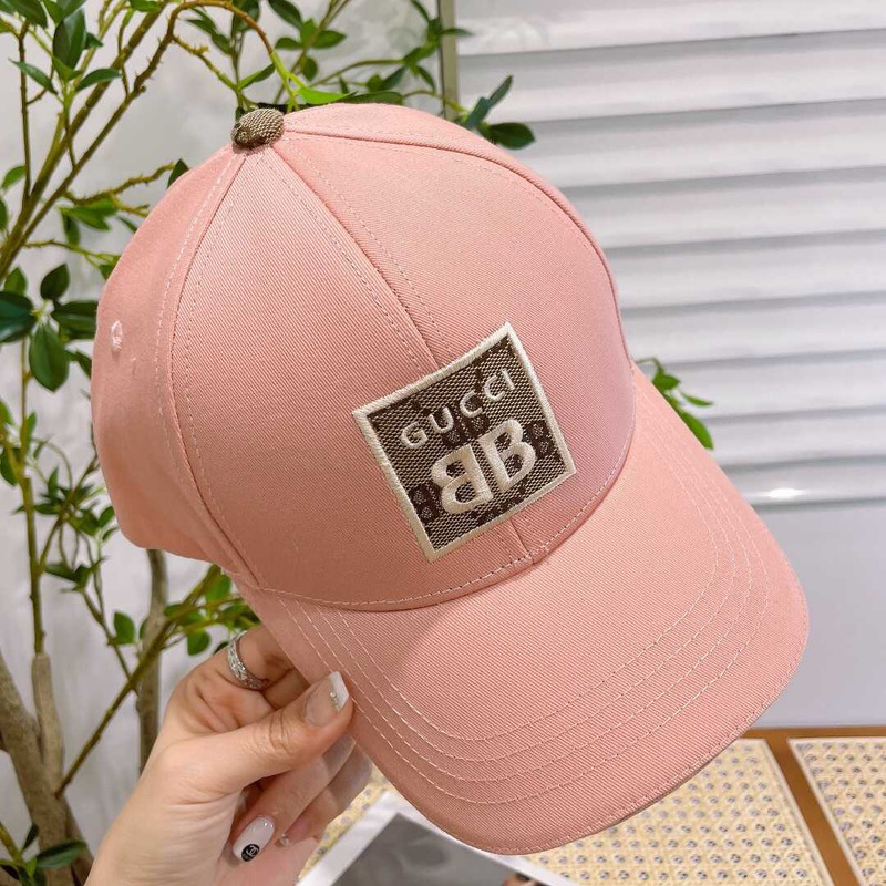 G*u*i baseball cap pink