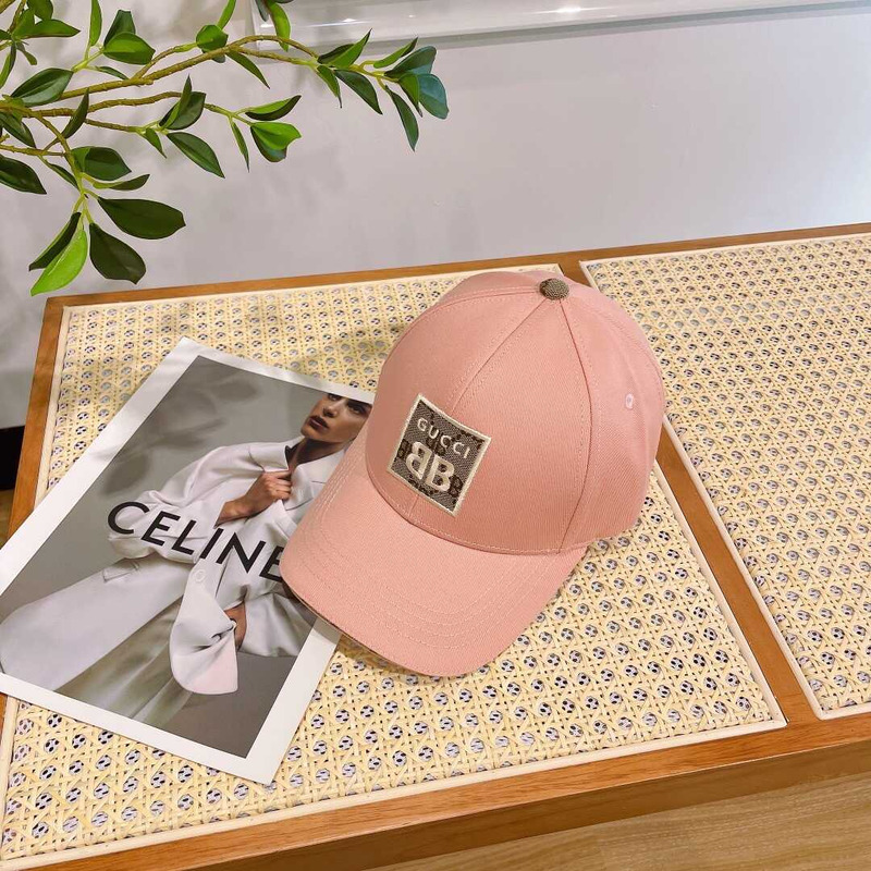 G*u*i baseball cap pink