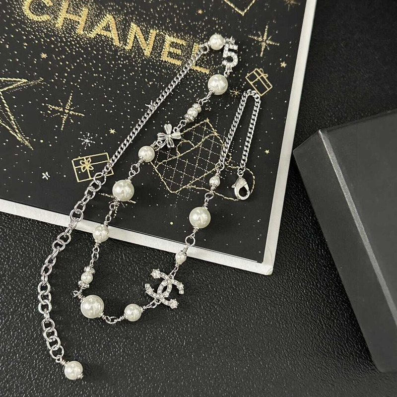 Ch*el pearl star cc necklace silver