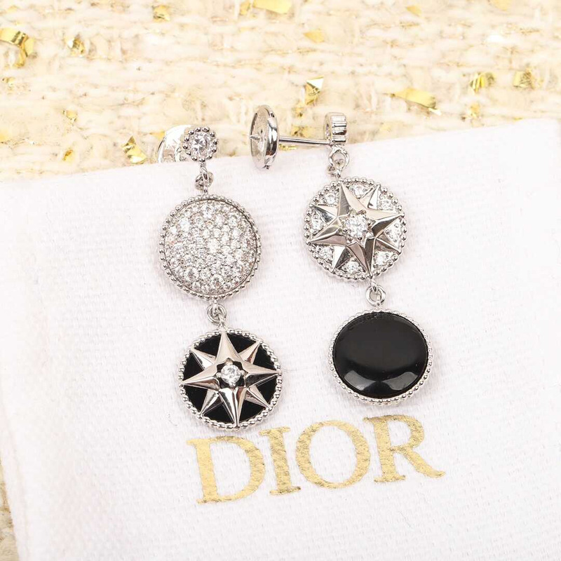 d*or rose des vents earrings 18k white gold, Di*m*nd and onyx accents