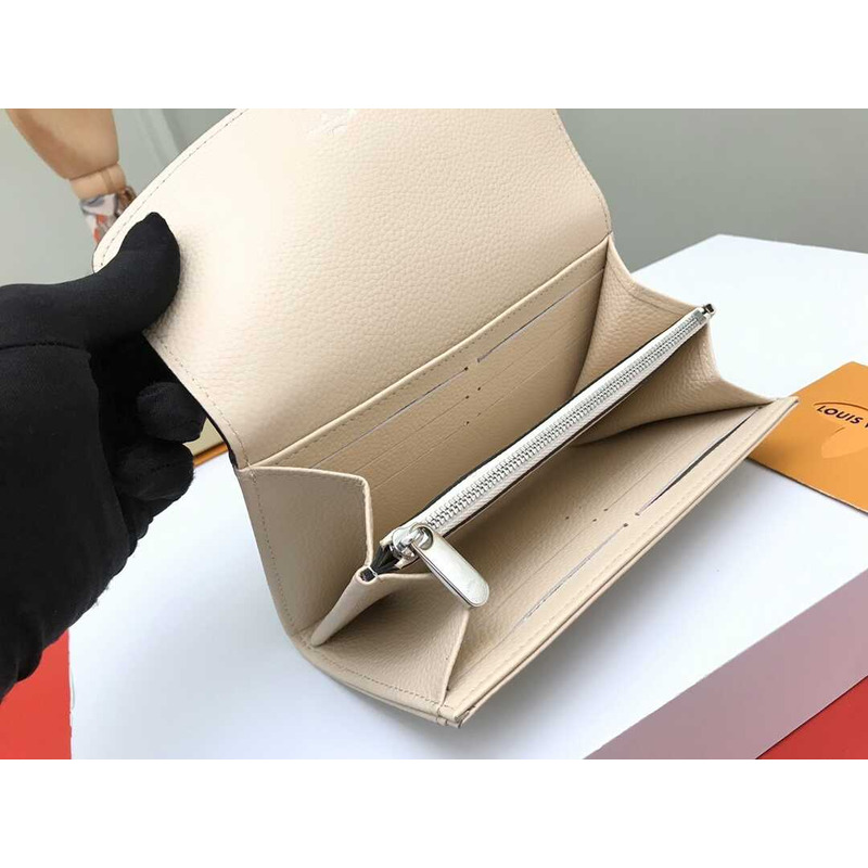 l**is V*t*n iris wallet beige