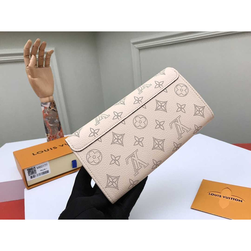 l**is V*t*n iris wallet beige