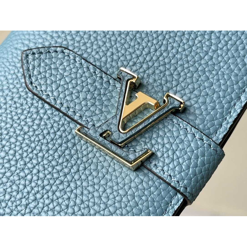 l**is V*t*n taurillon wallet blue and pink