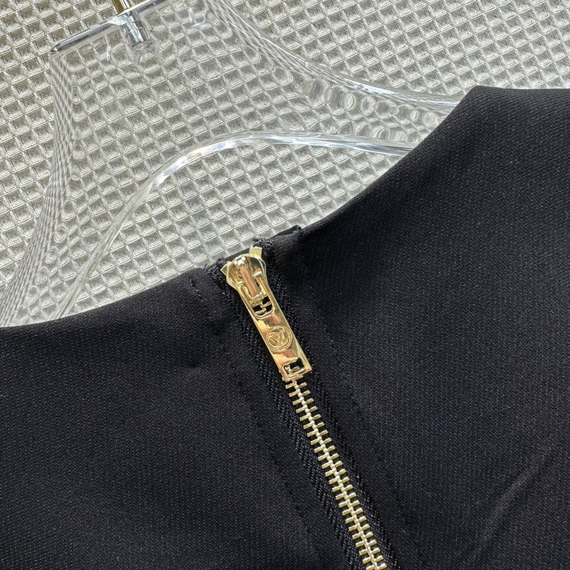 l**is V*t*n tripp nyc women dress black