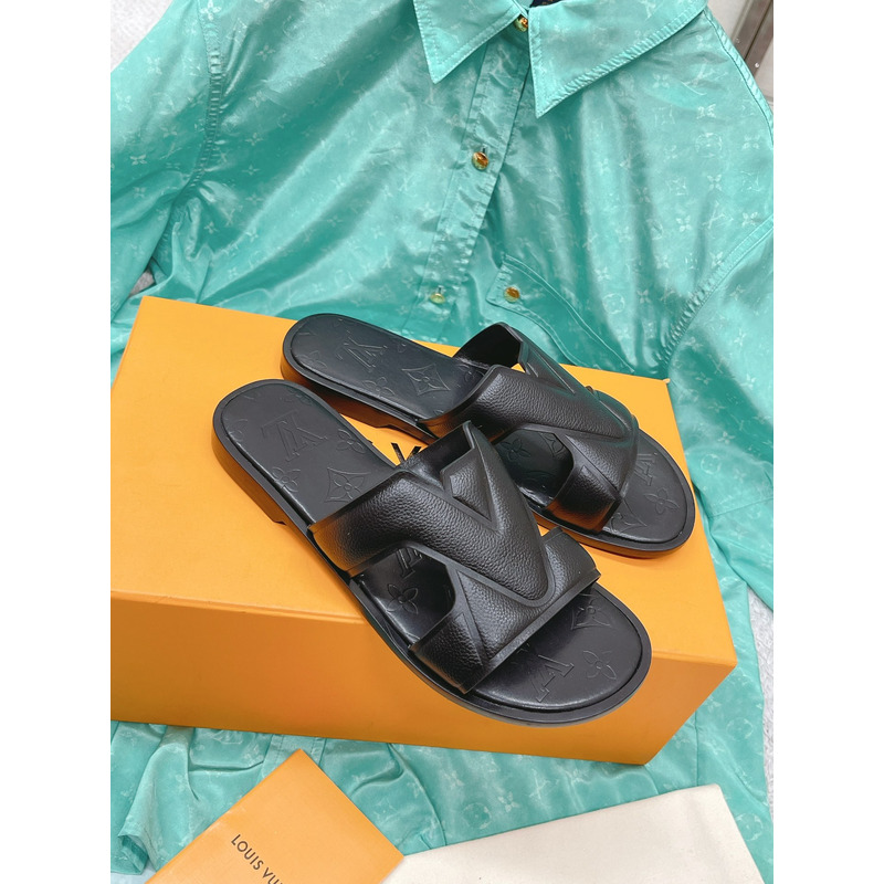 l**is V*t*n  lv oasis mule sandal in black