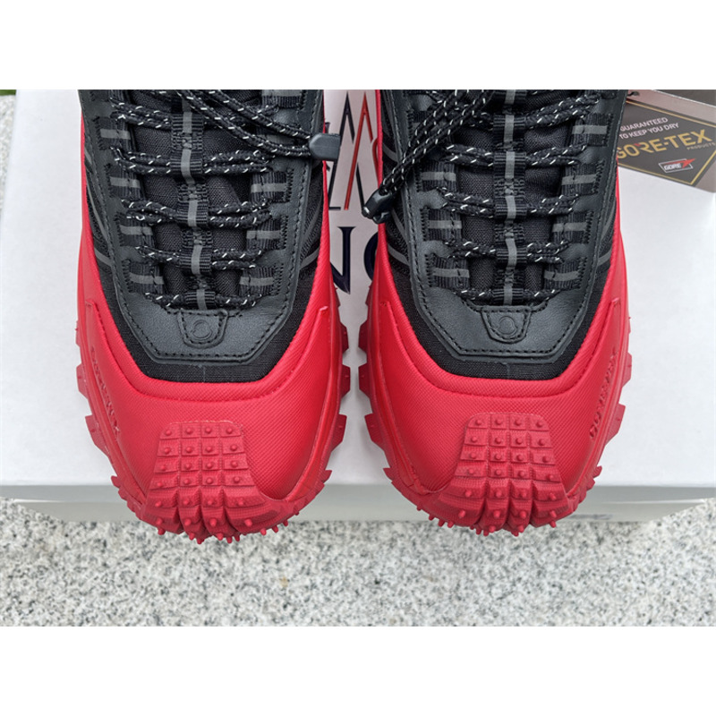 Moncler Trailgrip GTX Low-Top Sneakers Black And Red