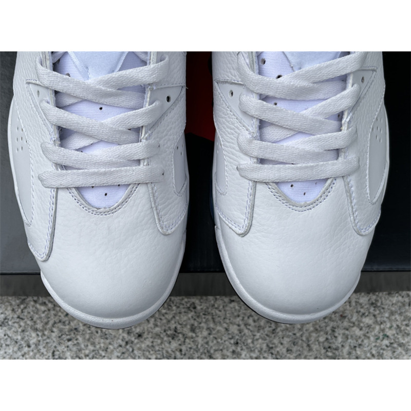 Air Jordan 6 Sneakers Reverse Oreo