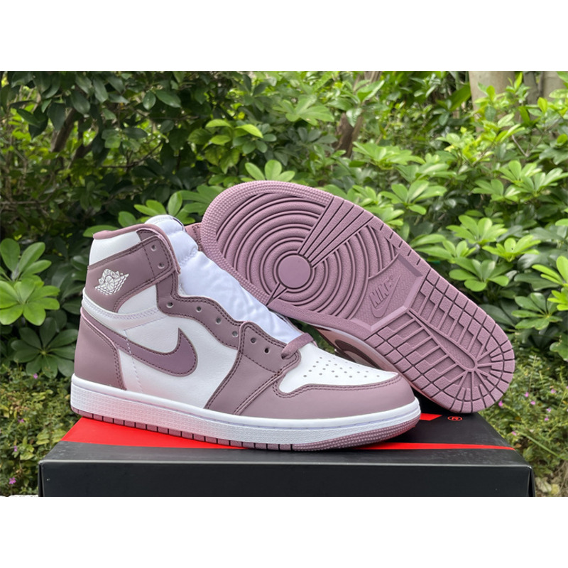 Jordan Air Jordan 1 High OG Mauve