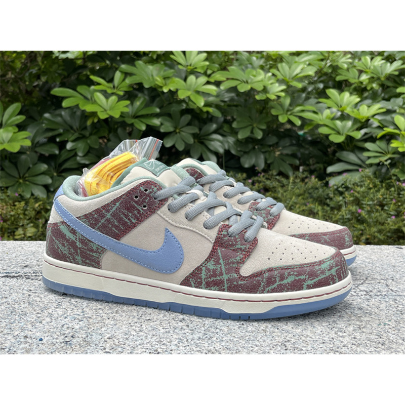 Nike SB Dunk Low x Crenshaw  Light Blue Cedar Sneakers Club Beige