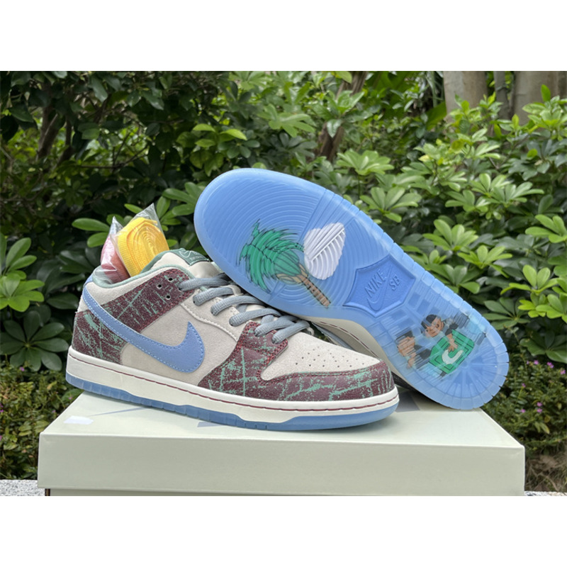 Nike SB Dunk Low x Crenshaw  Light Blue Cedar Sneakers Club Beige