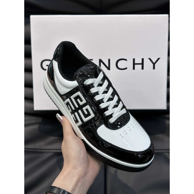 Givenchy G4 Low Top Sneakers White And Black
