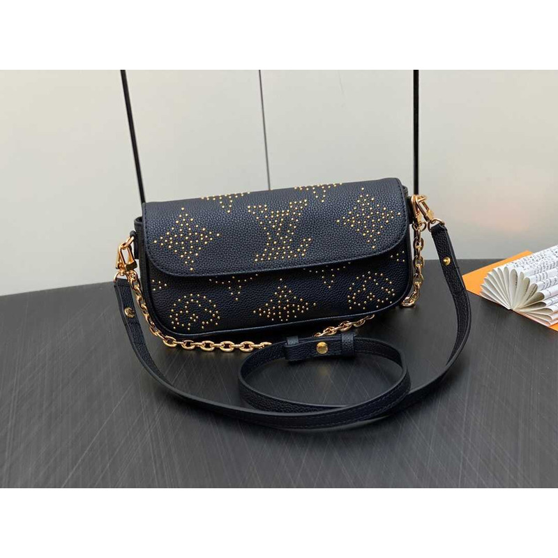 l**is V*t*n wallet on chain ivy black