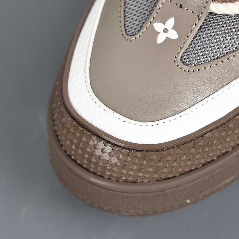 l**is V*t*n skate sneaker brown