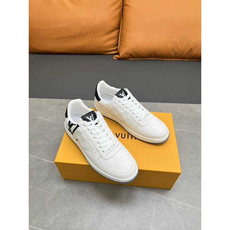 l**is V*t*n rivoli sneakers calfskin white