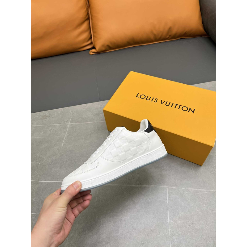 l**is V*t*n rivoli sneakers calfskin white