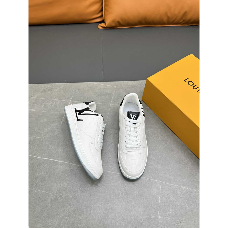 l**is V*t*n rivoli sneakers calfskin white