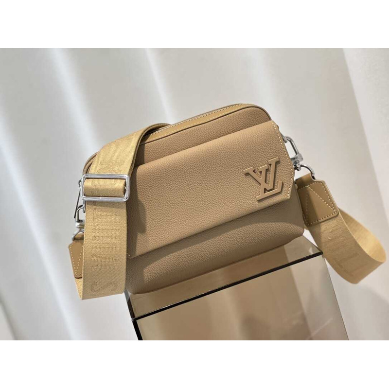 l**is V*t*n fastline messenger bag cowhide beige