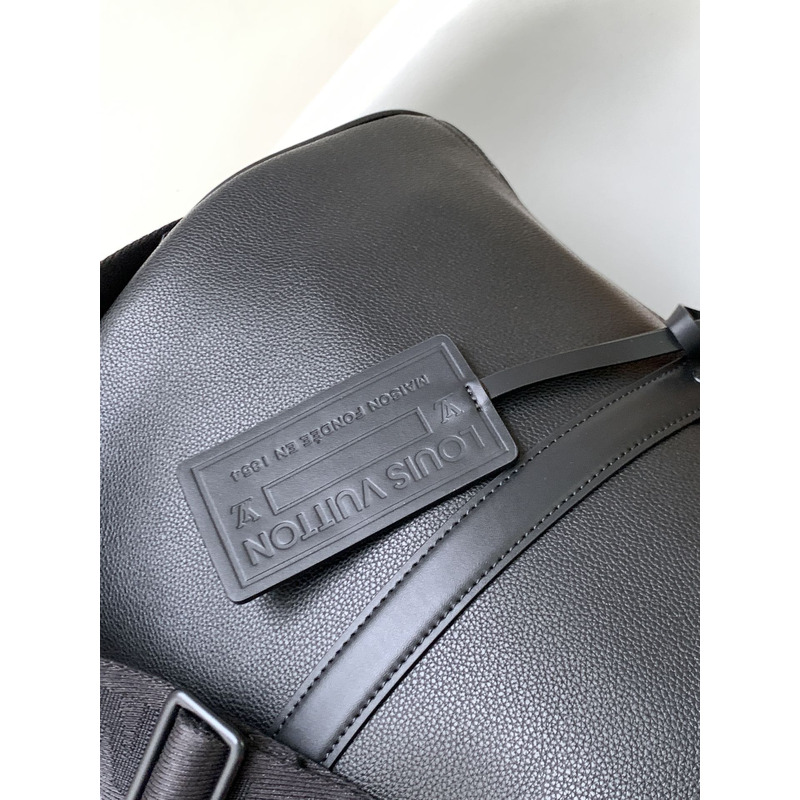 l**is V*t*n keepall bandoulière 50 travel bag black