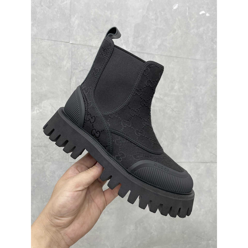 G*u*i gg canvas ankle boot black