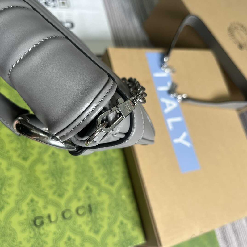 G*u*i horsebit chian small shoulder bag grey