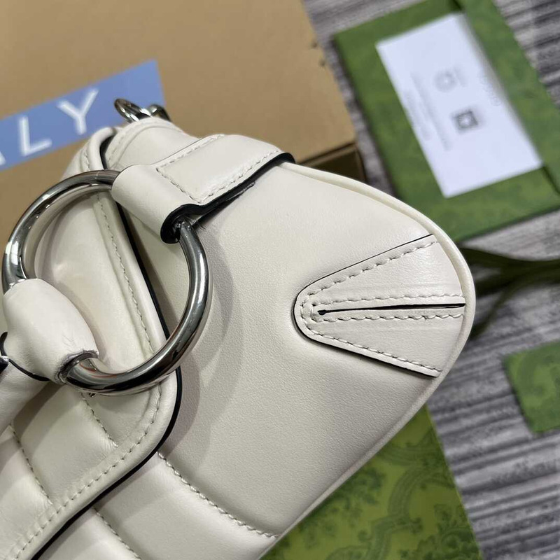 G*u*i horsebit chian small shoulder bag white