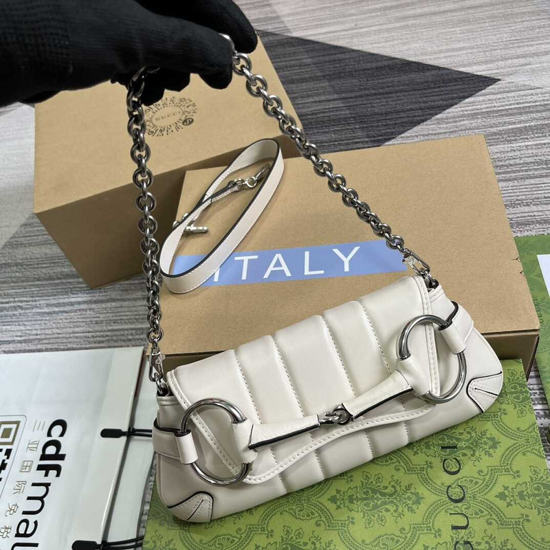 G*u*i horsebit chian small shoulder bag white