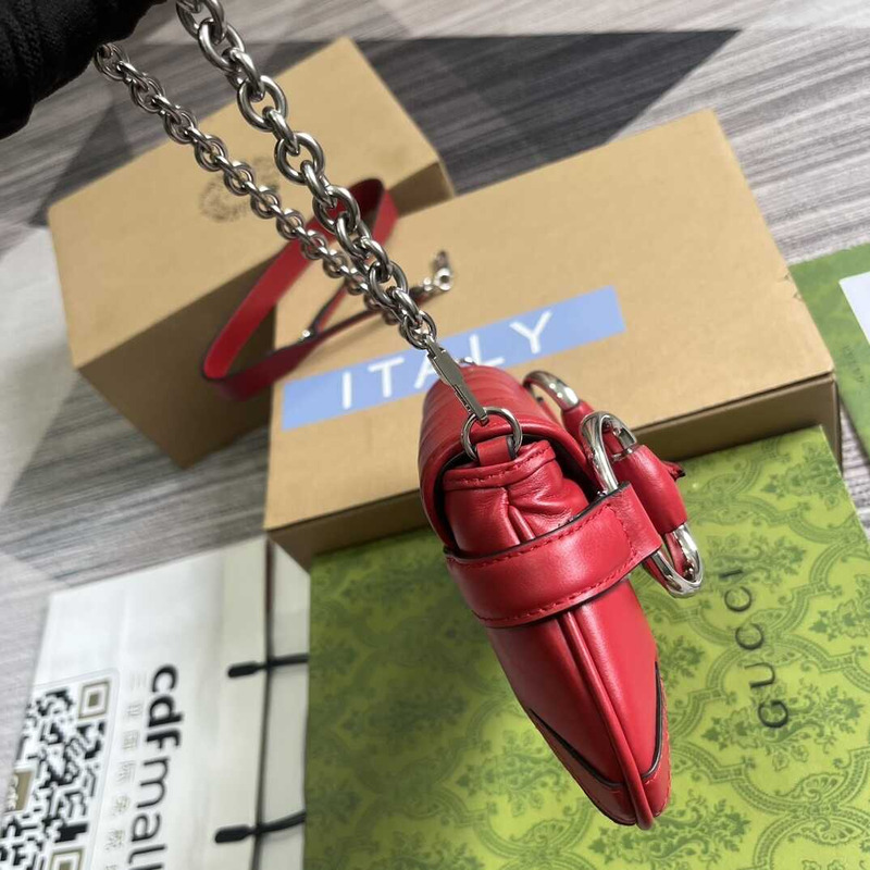 G*u*i horsebit chian small shoulder bag red