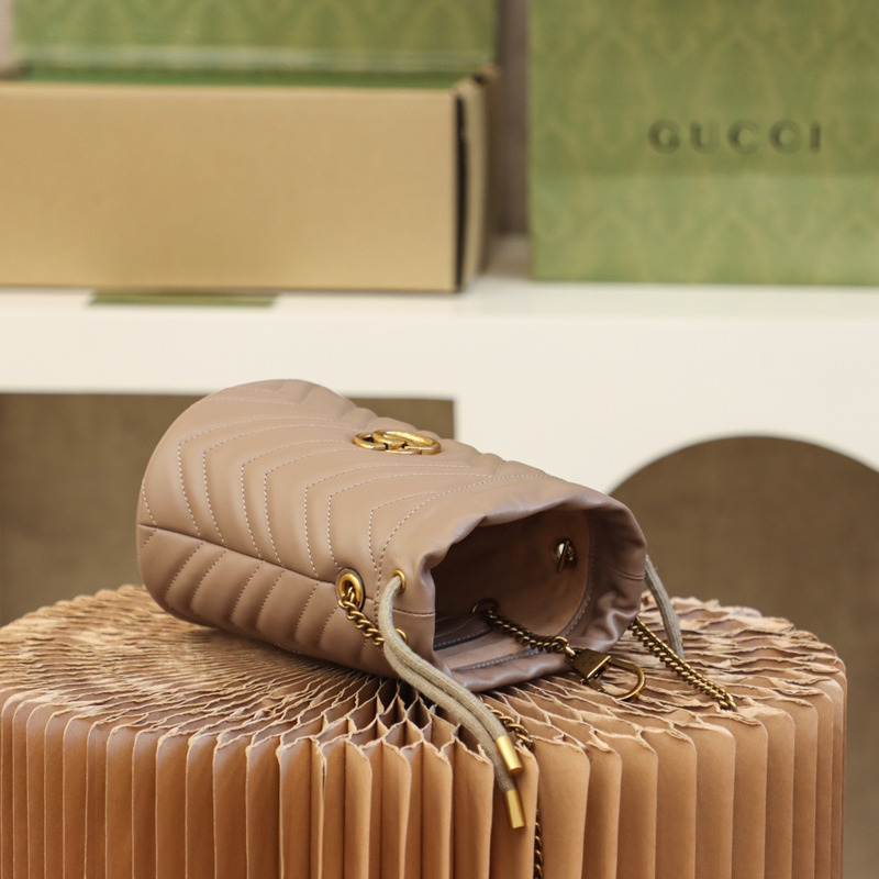 G*u*i gg marmont mini-bucket bag brown