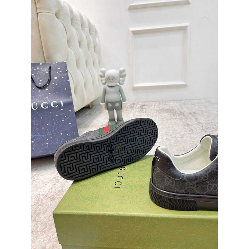 g*u*i ace sneaker with green and red web black and ebony gg S*p*e