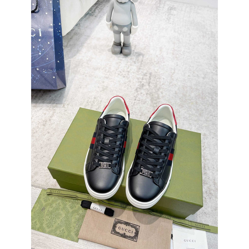 G*u*i ace sneaker with blue and red web black