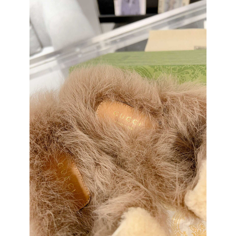 G*u*i princetown women\