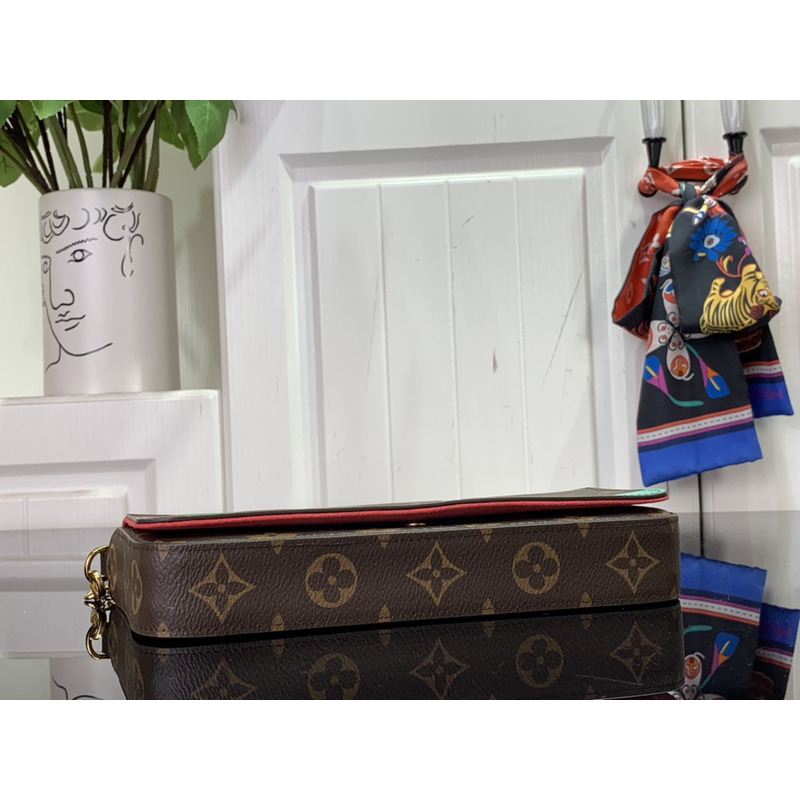 l**is V*t*n félicie pochette dragon fruit pink