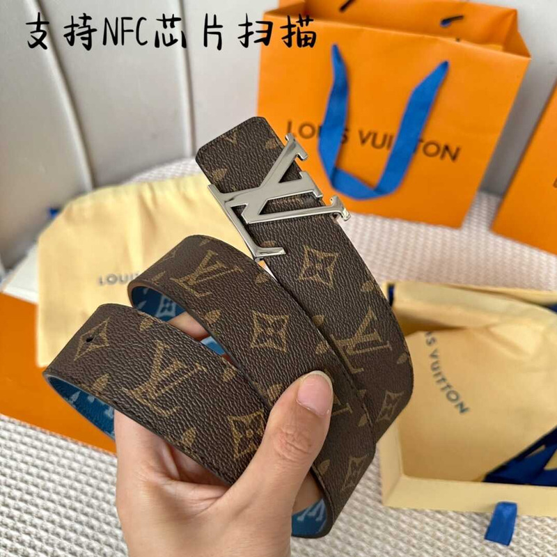 l**is V*t*n initiales 40mm reversiblet with silver lv initials buckle monogram canvas/blue