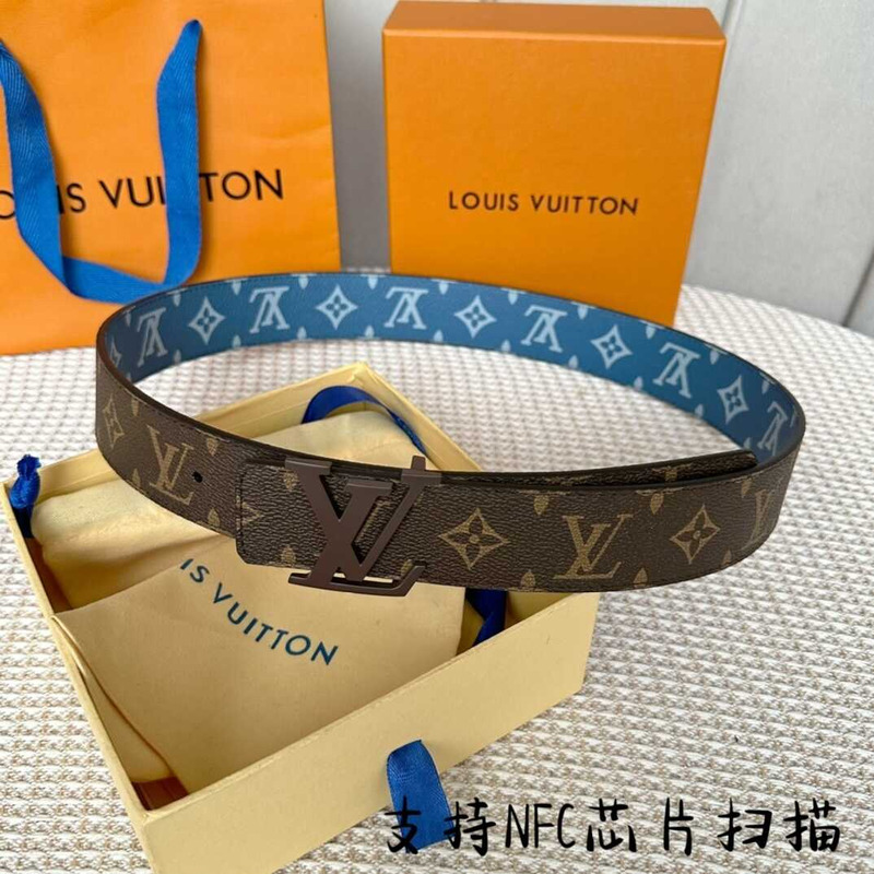 l**is V*t*n  initiales 40mm reversiblet with brown lv initials buckle monogram canvas/blue